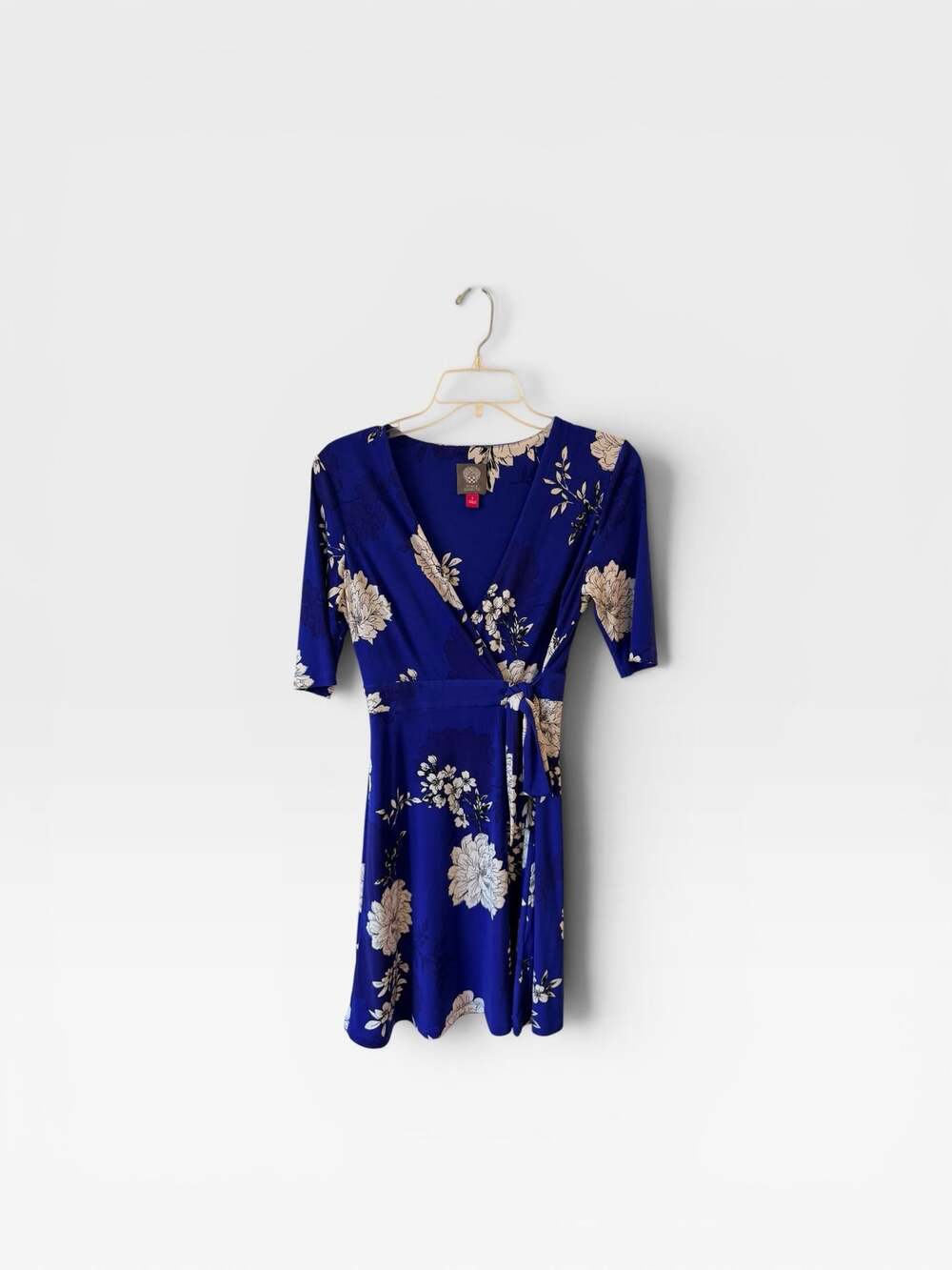 Vince Camuto Size 2 Blue Floral Wrap Dress - Picture 2 of 5